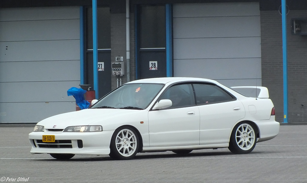 LHD Honda car white color in the way